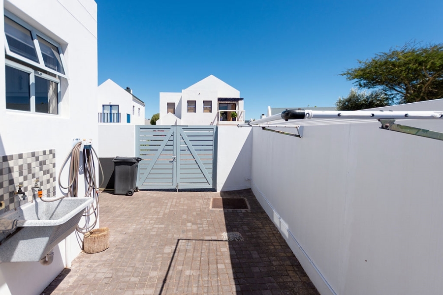 3 Bedroom Property for Sale in Blue Lagoon Western Cape